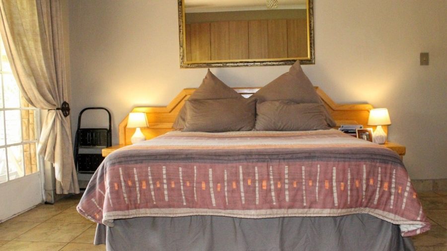 3 Bedroom Property for Sale in Lindequesdrif North West